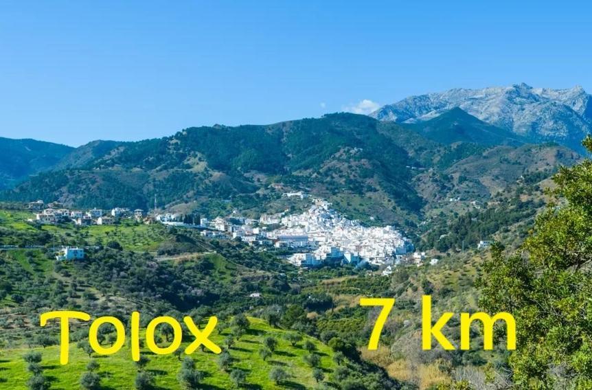 Castle Tower Apartment In Rural Holiday Park 'Bernard' Tolox Εξωτερικό φωτογραφία