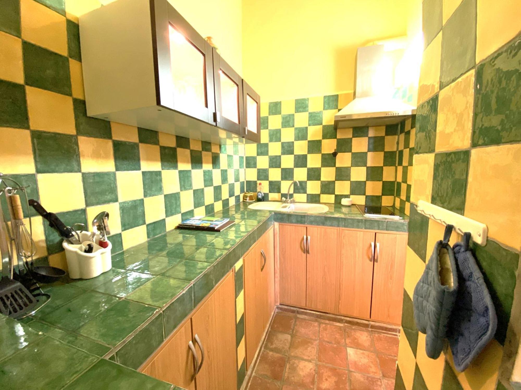 Castle Tower Apartment In Rural Holiday Park 'Bernard' Tolox Εξωτερικό φωτογραφία