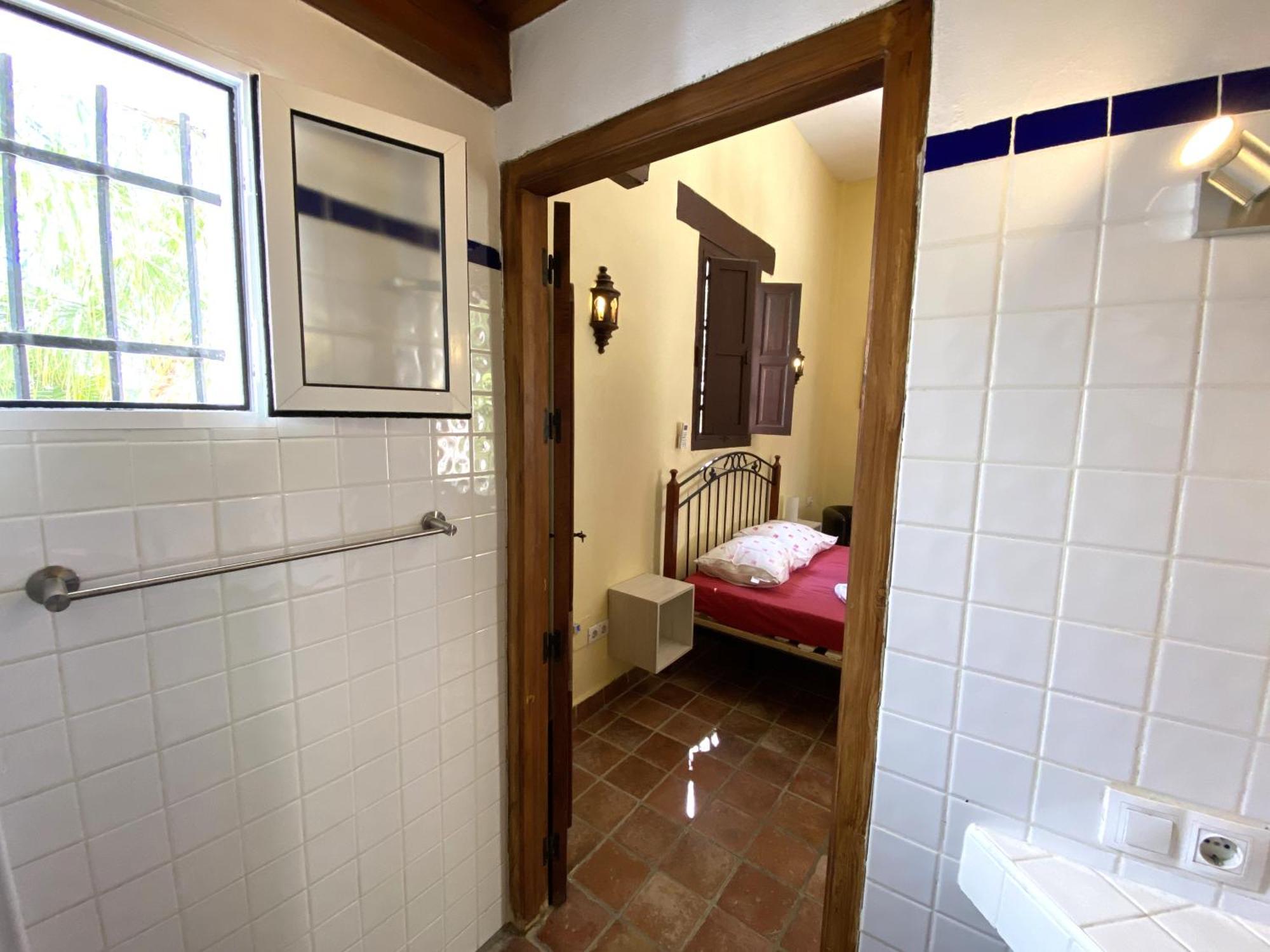 Castle Tower Apartment In Rural Holiday Park 'Bernard' Tolox Εξωτερικό φωτογραφία