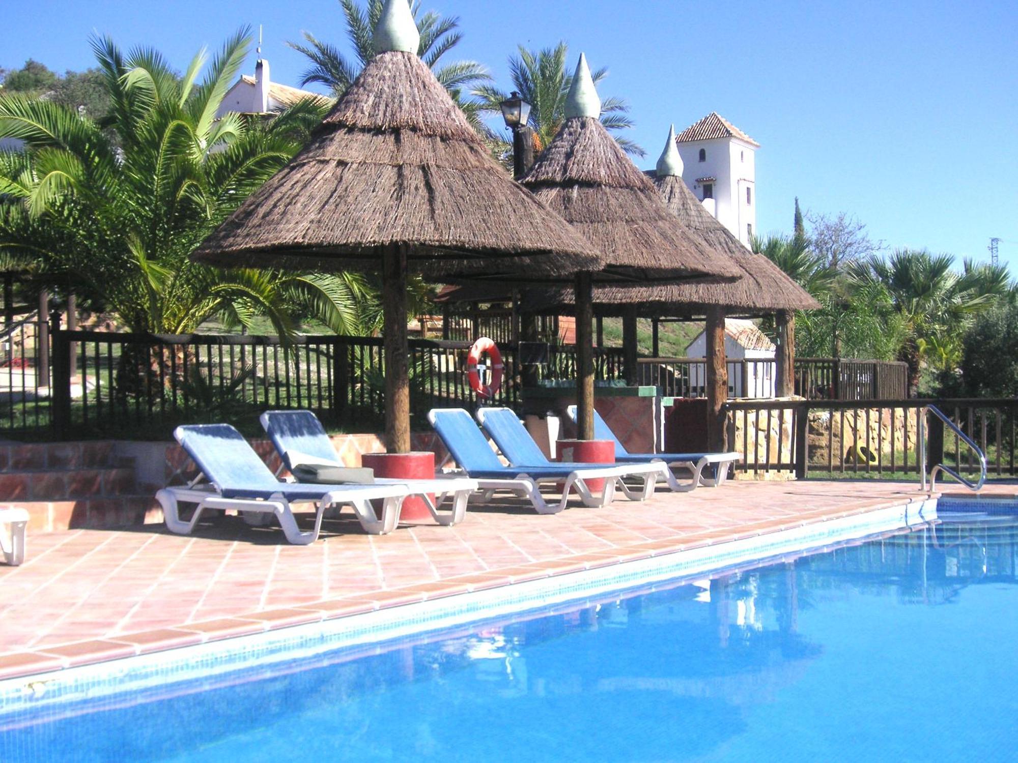 Castle Tower Apartment In Rural Holiday Park 'Bernard' Tolox Εξωτερικό φωτογραφία