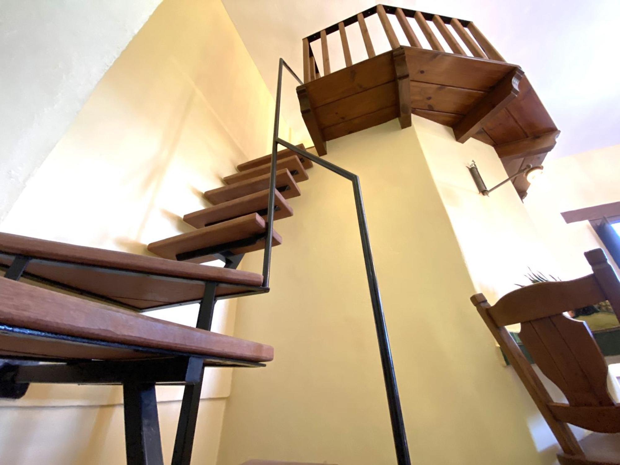 Castle Tower Apartment In Rural Holiday Park 'Bernard' Tolox Εξωτερικό φωτογραφία